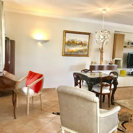 Vila Oasis Relax Jacuzzi Βίλα Quarteira